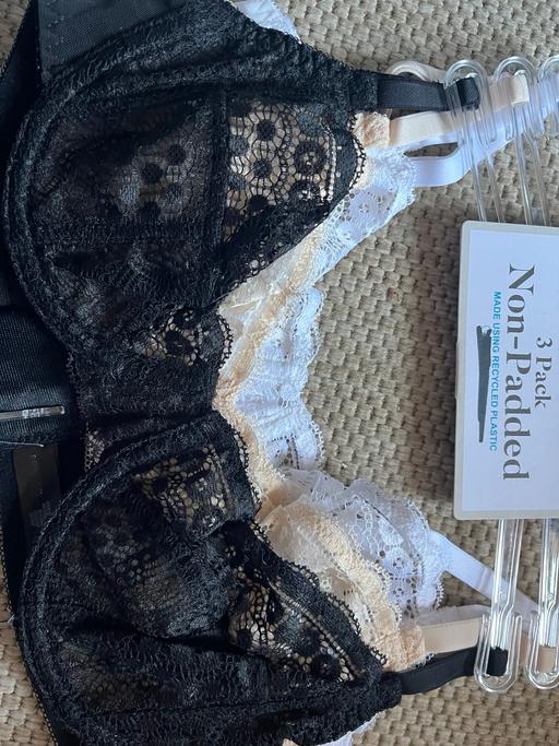 Buy & Sell Wednesfield Wolverhampton - Photos for New bra 3 pack 32c n 34b 3£ a pack