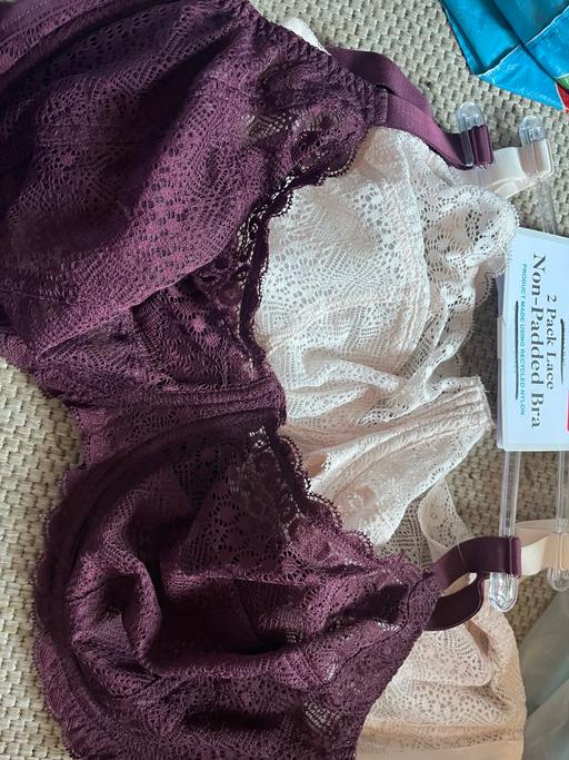 Buy & Sell Wednesfield Wolverhampton - Photos for 2 pack bra 3£ a pack