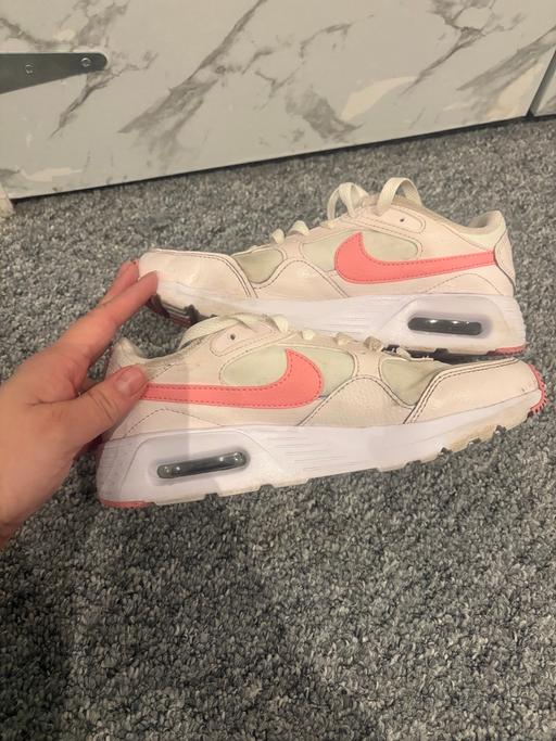 Buy & Sell Wednesbury Sandwell - Photos for Girls Junior Nike air max size 4