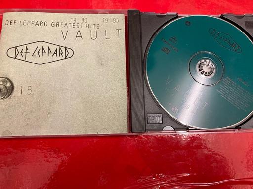 Buy & Sell Clevedon North Somerset - Photos for DEF LEPPARD VAULT HITS CD 1995