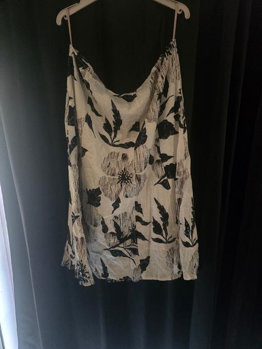 Buy & Sell Doddington Fenland - Photos for Soos Floral Skirt – Size 16