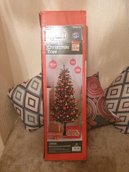 Buy & Sell Lofthouse Leeds - Photos for FREE CHRISTMAS TREE IN THE BOX