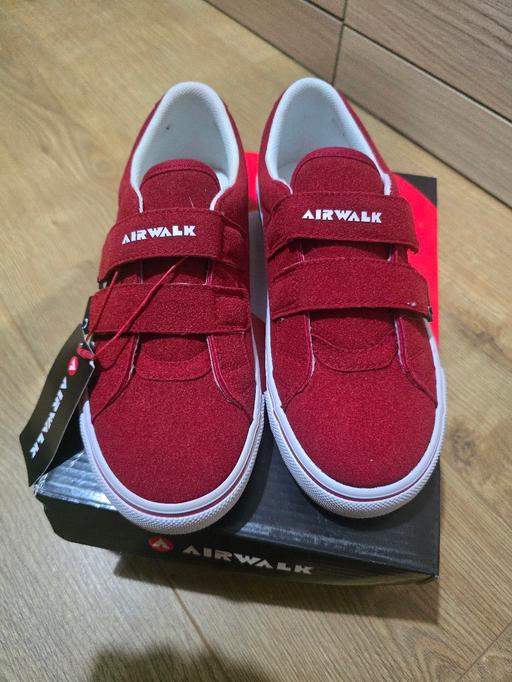 Buy & Sell Weoley Castle Birmingham - Photos for NEW size 2 AIRWALK boys pumps shoes