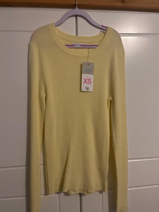 Buy & Sell Cadeby Doncaster - Photos for New tagged lemon long sleeve top size XS