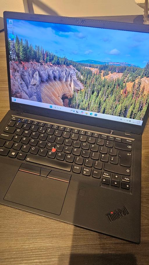Buy & Sell Dagenham Barking and Dagenham - Photos for Lenovo X1 Carbon i7 16GB 1TB SSD Win11 Laptop