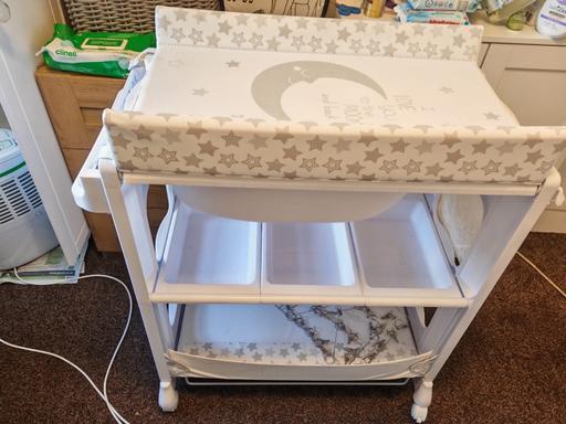 Buy & Sell Upper Norwood South East London - Photos for Babylo smart changer 2 in 1