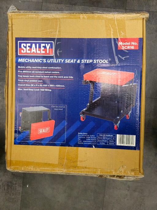 Vehicles Stanley Wakefield - Photos for SEALEY MECHANIC'S UTILITY SEAT & STEP STOOL