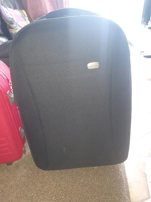 Buy & Sell Pensnett Dudley - Photos for Medium Black Suitcase, Good Condition, Clean