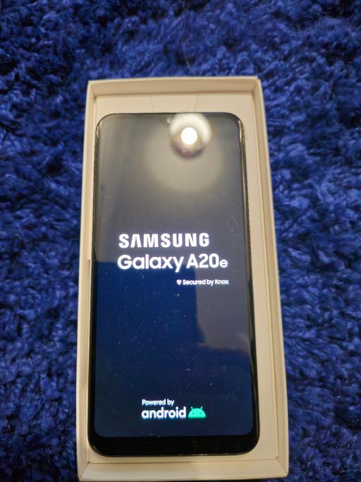 Buy & Sell Stanley Wakefield - Photos for Samsung Galaxy A20e 32gb White Unlock