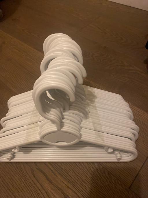 Buy & Sell Shortlands Bromley - Photos for Plastic children’s hangers