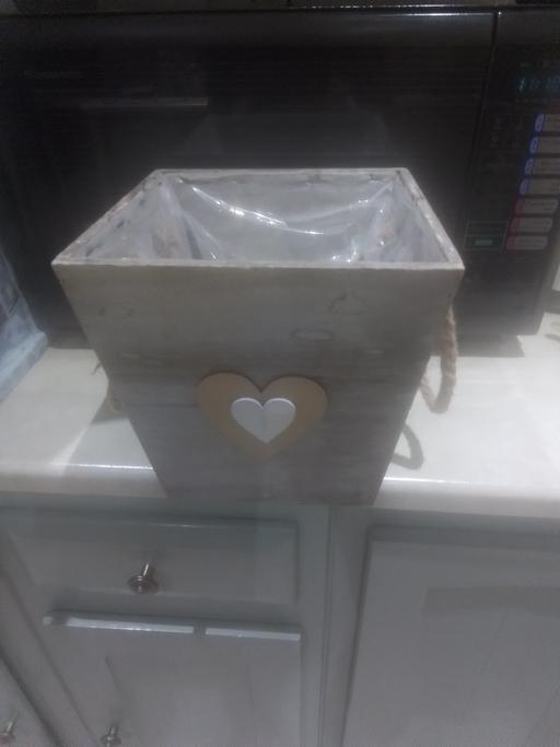 Buy & Sell Aldridge Walsall - Photos for NEW WOODEN BOX WITH ROPE HANDLES
