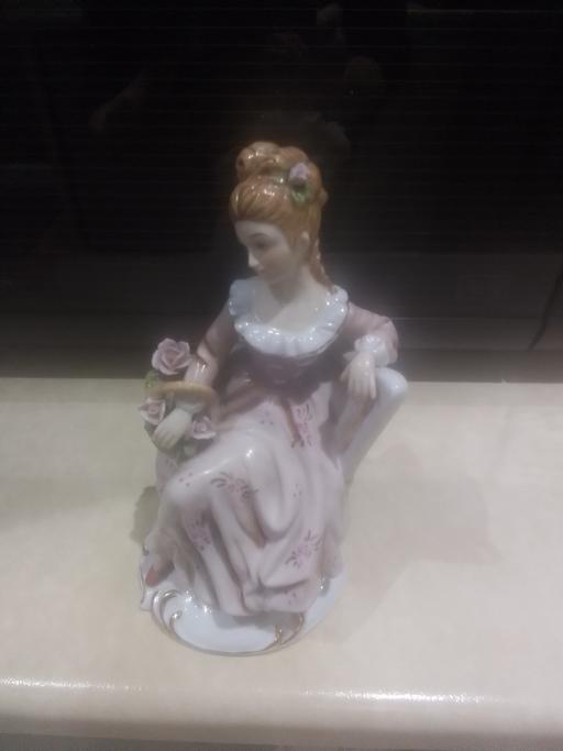 Buy & Sell Streetly Walsall - Photos for LADY SITTING ON CHAIR HOKDING BASKET