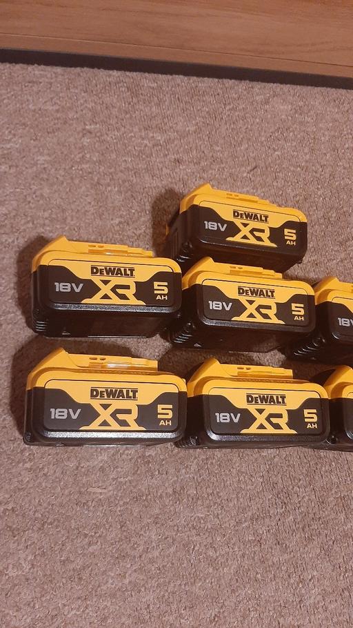 Buy & Sell Neasden North West London - Photos for dewalt 5ah 18V battery. Orginal ones