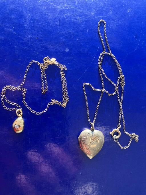 Buy & Sell Yeovil Somerset - Photos for 9ct gold nugget & silver heart locket 375