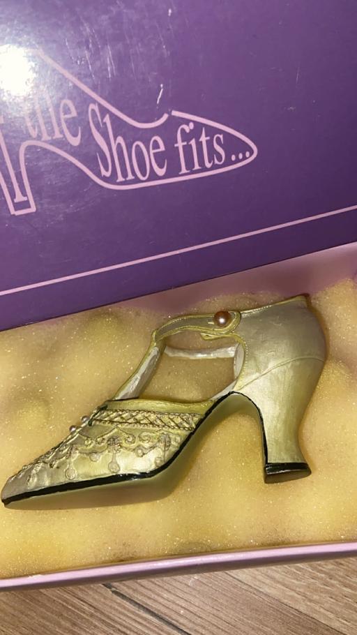 Buy & Sell Bilston Wolverhampton - Photos for Ornament shoe