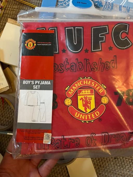 Buy & Sell Wednesfield Wolverhampton - Photos for New man united pjs age 5-6