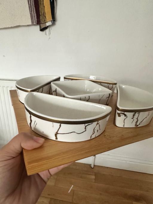 Buy & Sell Grove Park South East London - Photos for White porcelain bowl set with gold marble