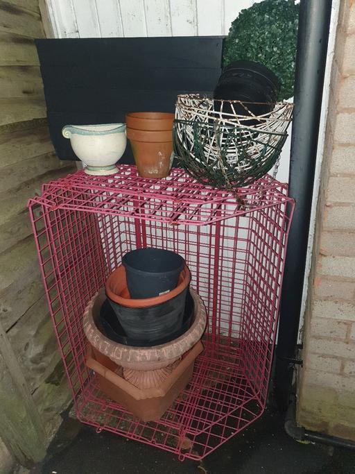 Buy & Sell Pensnett Dudley - Photos for Terracotta & Plastic Pots , Hanging Baskets,