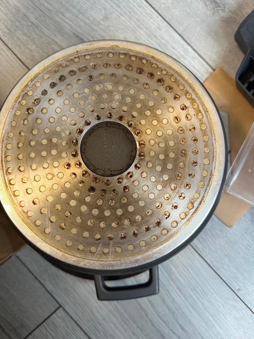 Buy & Sell Sheffield Sheffield - Photos for Casserole Dish with Lid, Large 5L