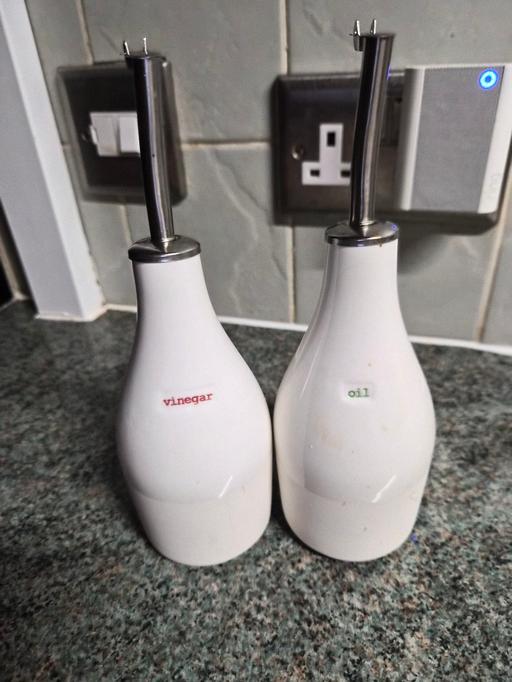 Buy & Sell Cranford Hounslow - Photos for oil and vinegar dispenser