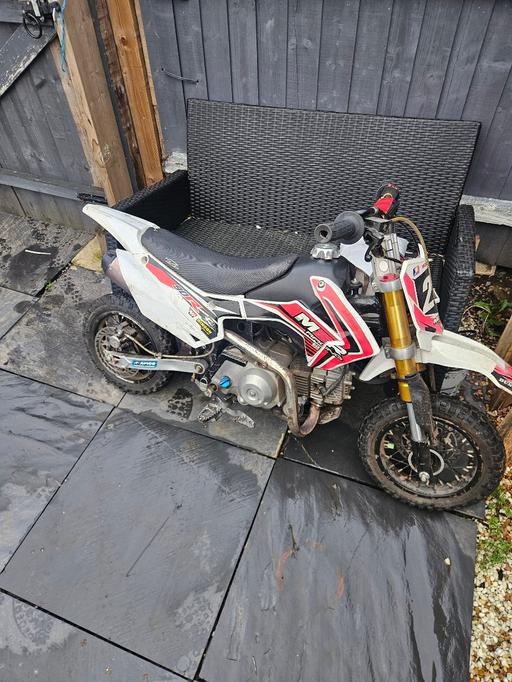 Vehicles Barbican Central London - Photos for pit bike m2r 90 cc