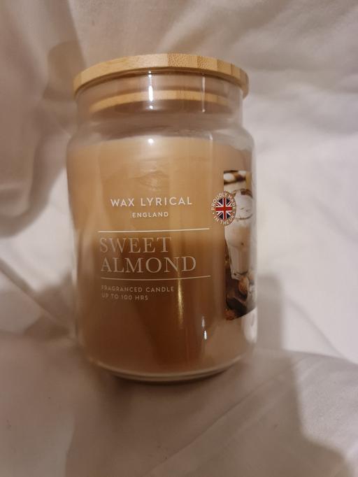 Buy & Sell Crumpsall Manchester - Photos for wax lyrical large candle