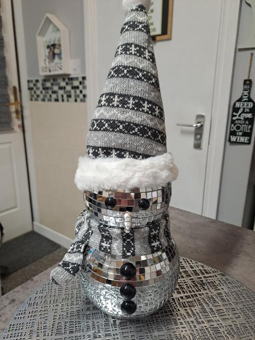 Buy & Sell Gleadless Valley Sheffield - Photos for large mirrored ball snowman