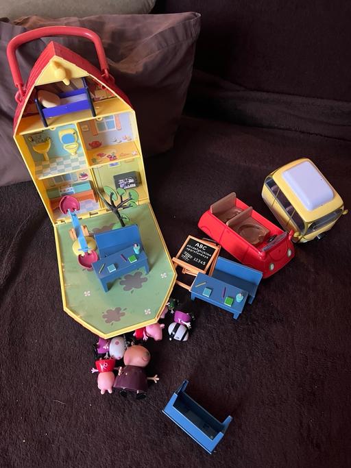 Buy & Sell Mottingham South East London - Photos for Pepper pig school house