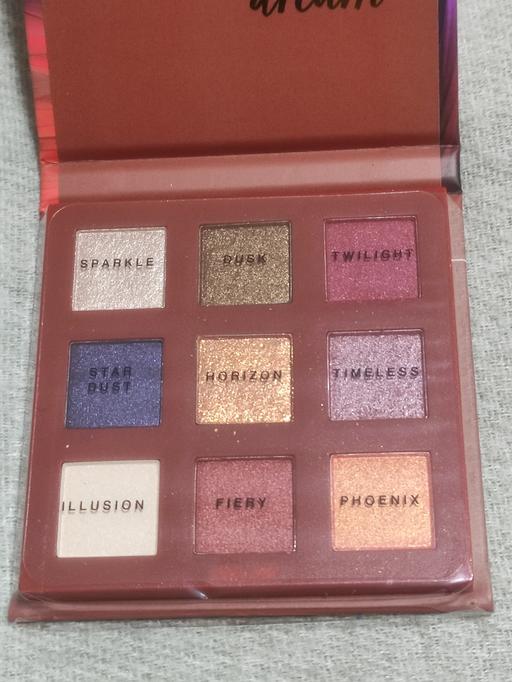 Buy & Sell Grafton Street Industrial Estate West Northamptonshire - Photos for 9 shade eyeshadow palette