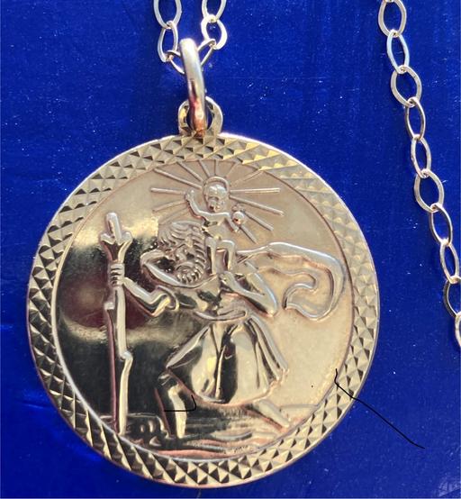 Buy & Sell Yeovil Somerset - Photos for Ladies 9ct Gold Saint Christopher Medal 375