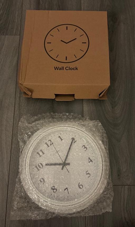 Buy & Sell Shirley Solihull - Photos for Brand new wall clock