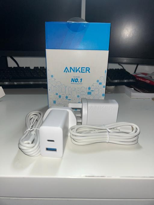 Buy & Sell East Finchley North London - Photos for Anker 20W USB-C Charger 2-Pack + Cables