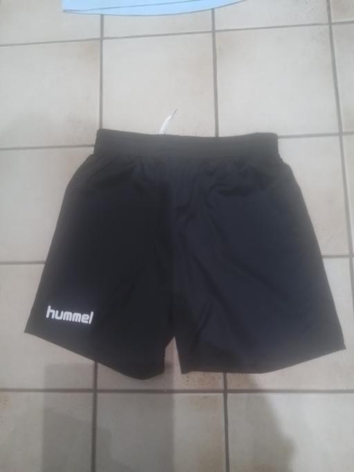 Buy & Sell Streetly Walsall - Photos for BOYS HUMMEL BLACK SPORT SHORTS