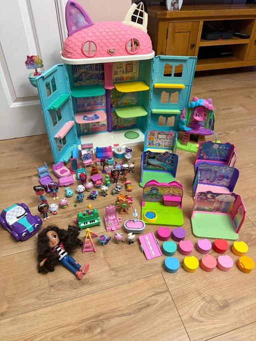 Buy & Sell Waterlooville Havant - Photos for Gabby dollhouse and accessories.