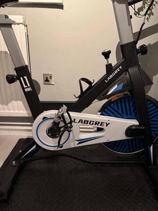 Buy & Sell Roehampton South West London - Photos for Indoor exercise bike