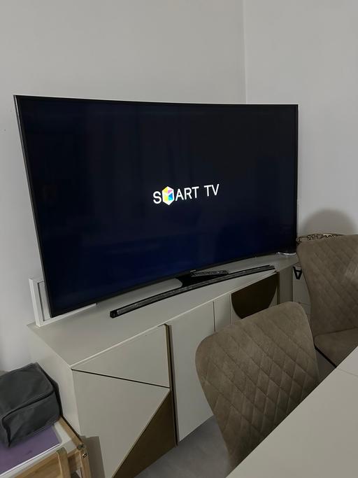 Buy & Sell Castle Green East London - Photos for Samsung curve TV 65”