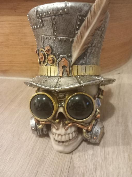 Buy & Sell Newton Regis North Warwickshire - Photos for skeleton statue