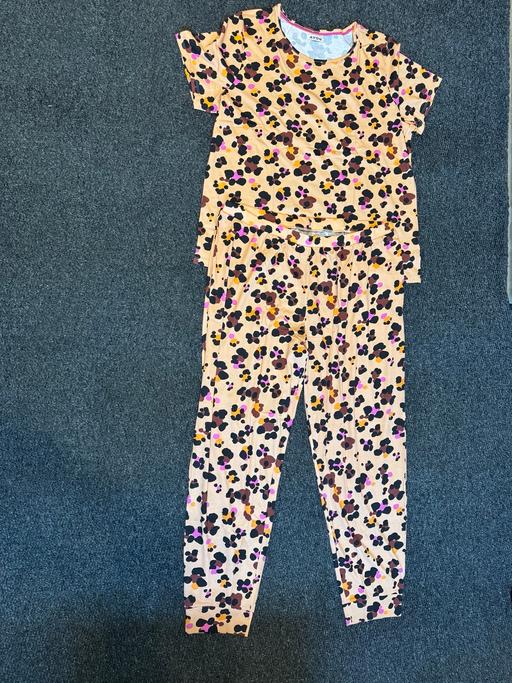 Buy & Sell Blackpool Lancashire - Photos for Pyjamas-two-piece set
