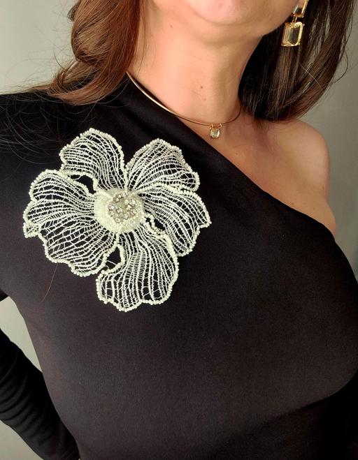 Buy & Sell Romford Havering - Photos for Handmade Beaded Lace Flower Brooch