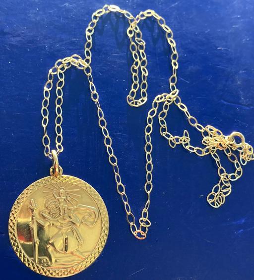 Buy & Sell Yeovil Somerset - Photos for Ladies 9ct Gold Saint Christopher Medal 375