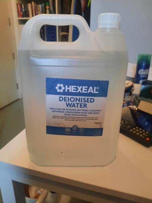 Vehicles Old Kent Road South East London - Photos for deionised water