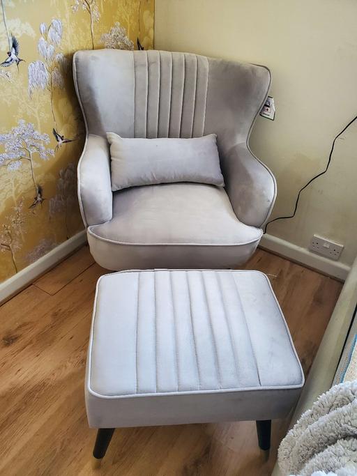 Buy & Sell Cheltenham Town Centre Cheltenham - Photos for New in box! Velvet armchair with footstool