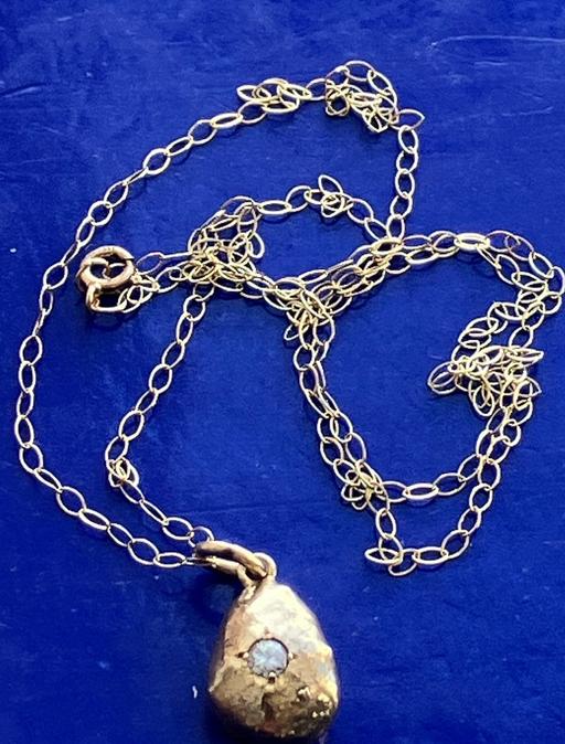 Buy & Sell Yeovil Somerset - Photos for 9ct Gold Nugget & Round C.Z Necklace 375