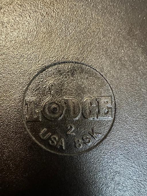Buy & Sell Sheffield Sheffield - Photos for Lodge Pre-Seasoned Cast Iron Skillet