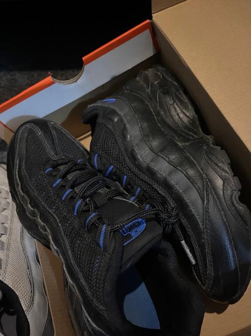 Buy & Sell Wednesbury Sandwell - Photos for Trainers Nike size 5 an half