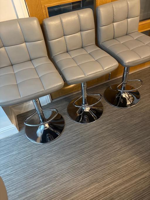 Buy & Sell Church Hill North Redditch - Photos for Grey Bar Stools Set of 3