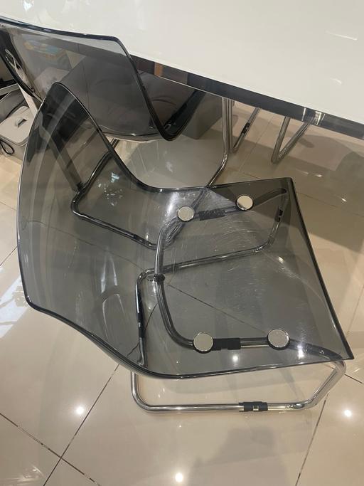 Buy & Sell Upminster Havering - Photos for IKEA white glass table with 4 resin chairs