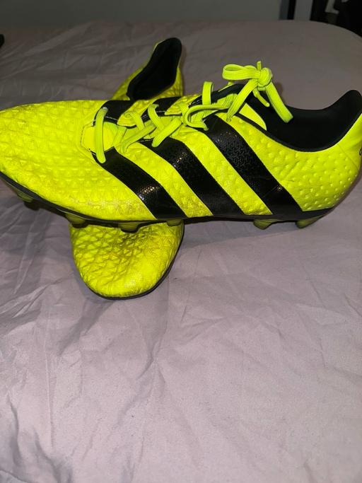 Buy & Sell Hunts Cross Knowsley - Photos for Adidas footy boots