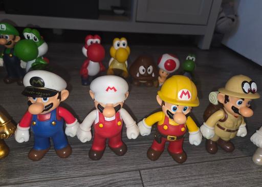 Buy & Sell Tingley Common Leeds - Photos for job lot of Mario toy's 99 altogether