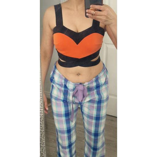 Buy & Sell St Margarets Central London - Photos for Boohoo party top in Orange